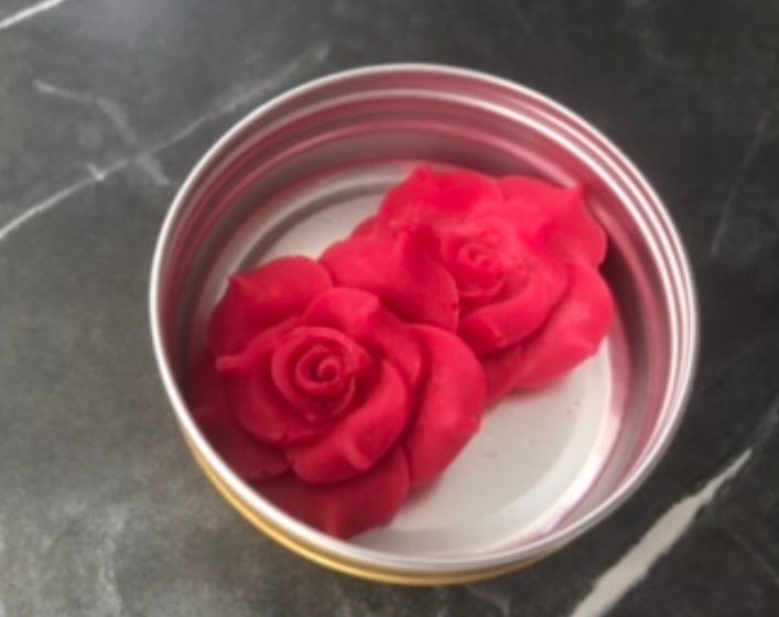 Flower soy candle
